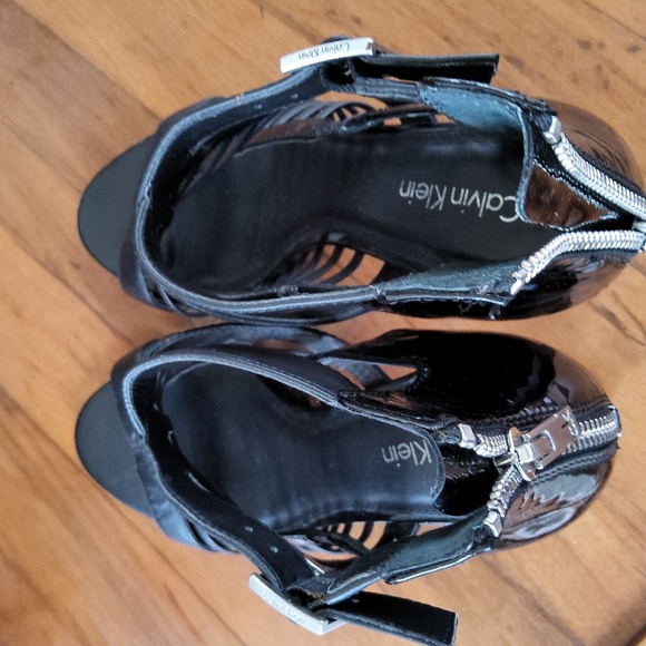 Calvin Klein black stap heels size 7 1/2 - Picture 5 of 12